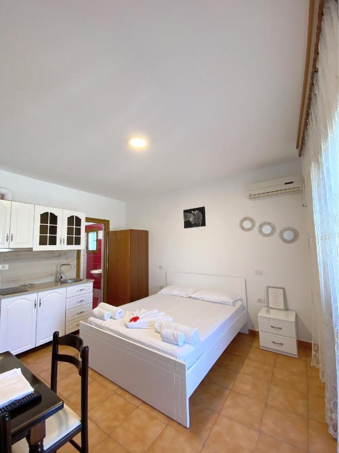 Vila Arlind Vlore Exterior photo